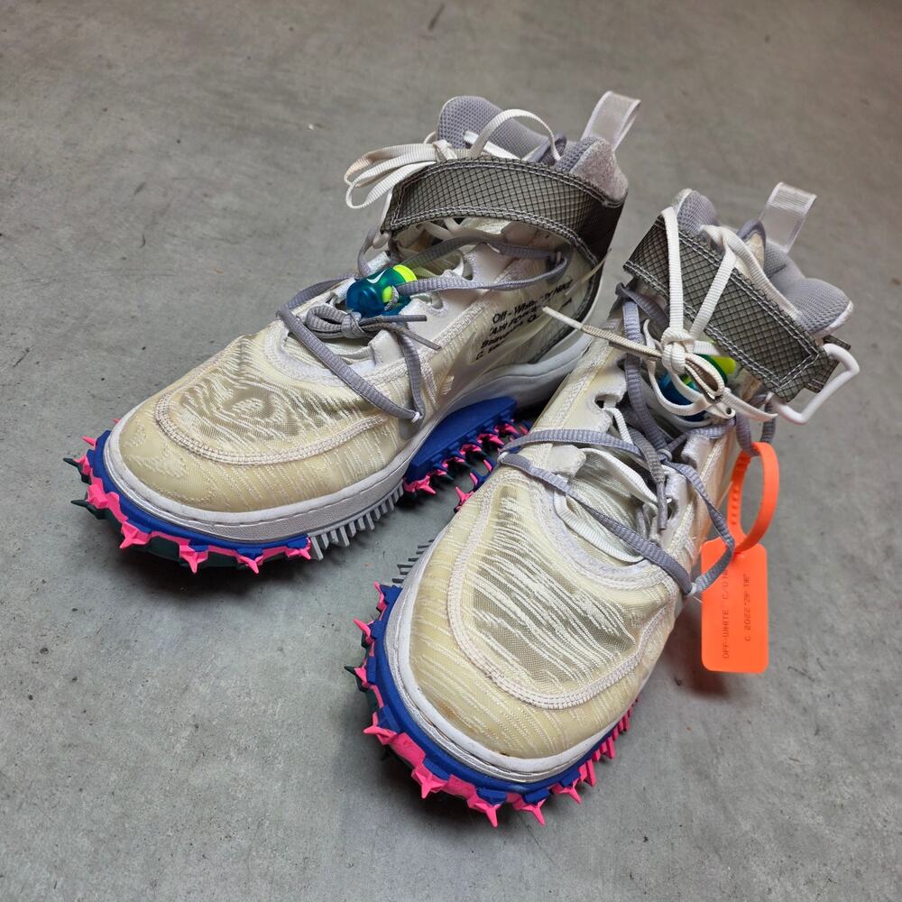 Off White Nike Spiked Running Shoes US 11 White Track